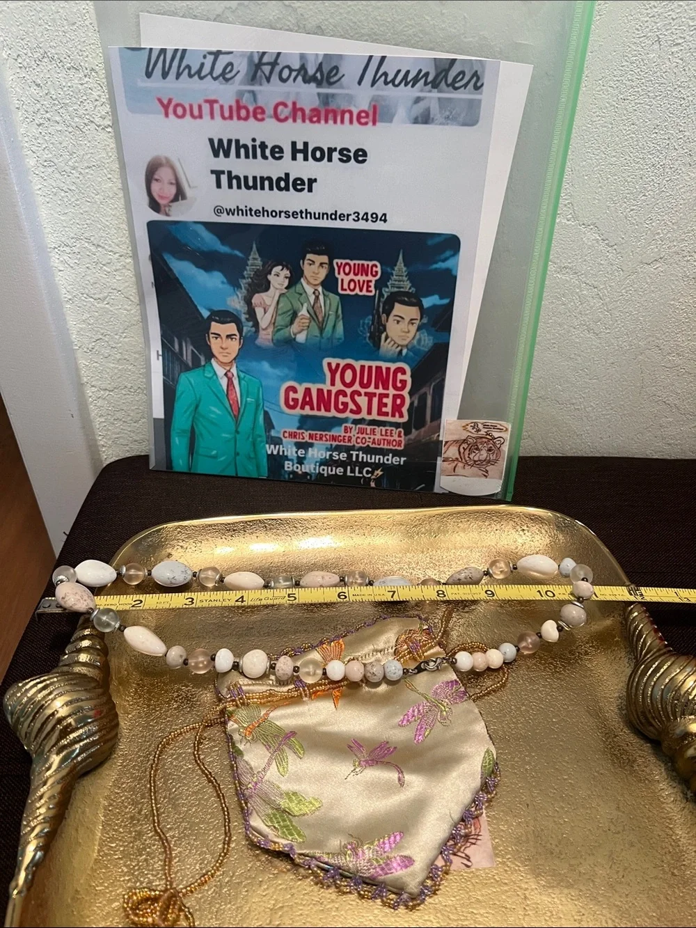 #1958**Vintage Beaded White Stone Necklace with Clear Accents Pouch - Picture 5 of 12